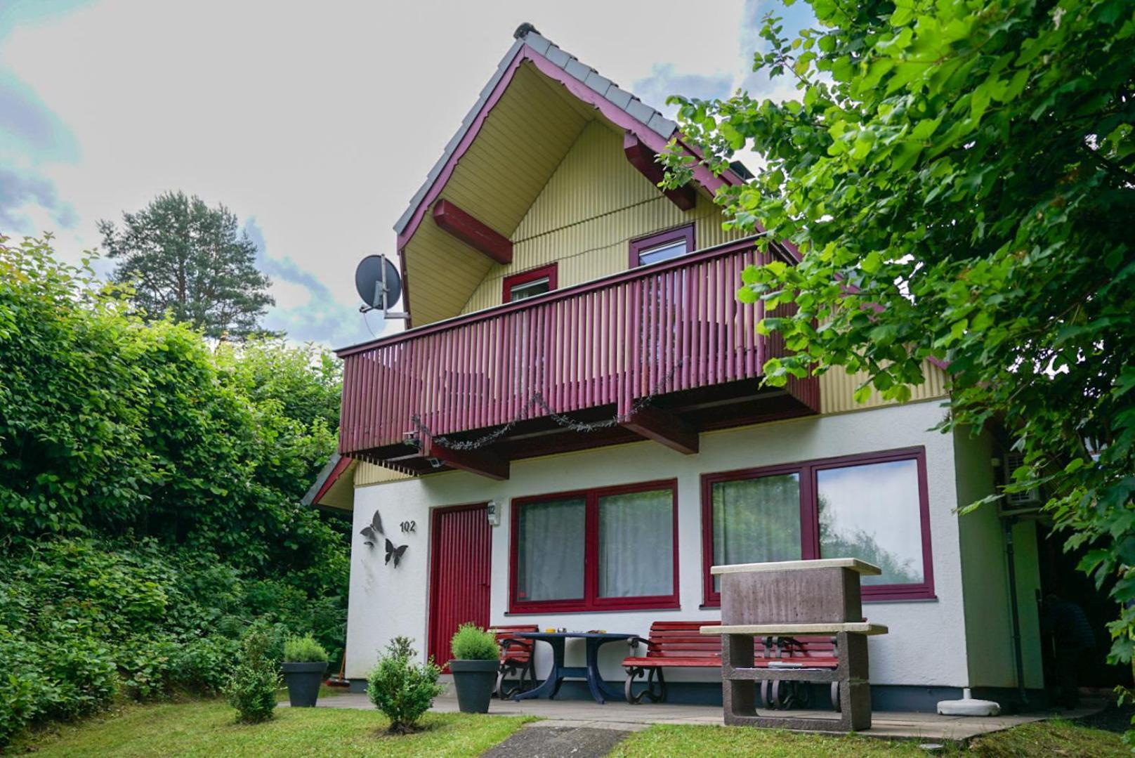 Ferienhaus "Schmetterling" Am See Im Bergland 基希海姆 外观 照片