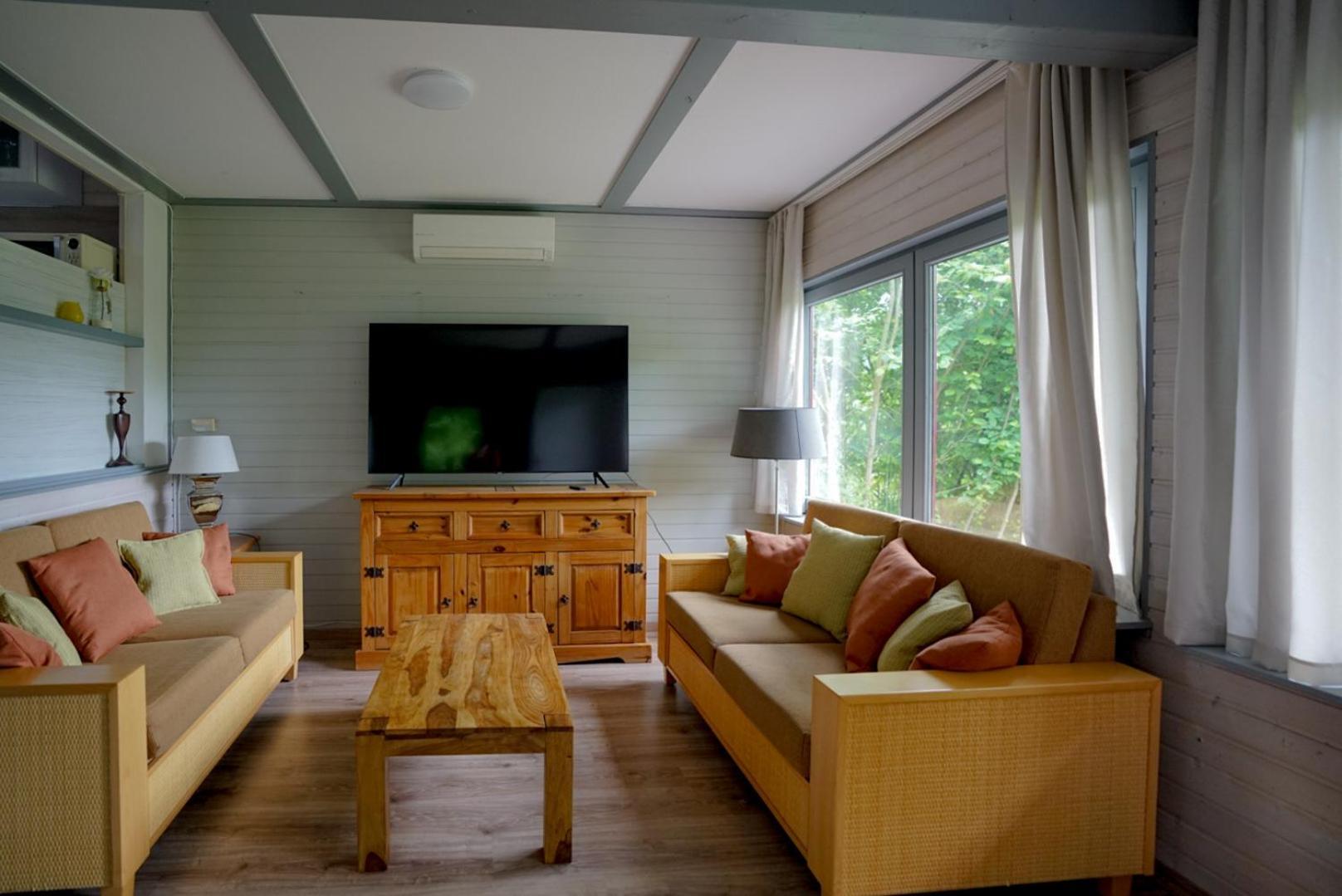 Ferienhaus "Schmetterling" Am See Im Bergland 基希海姆 外观 照片